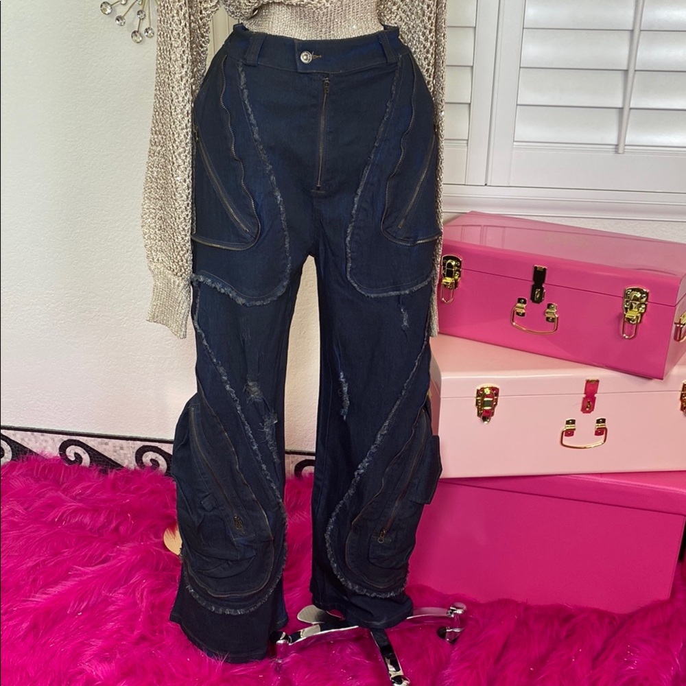 Zipper Pocket Distressed Denim Jeans